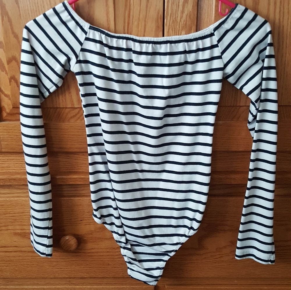 NWOT LS body suit